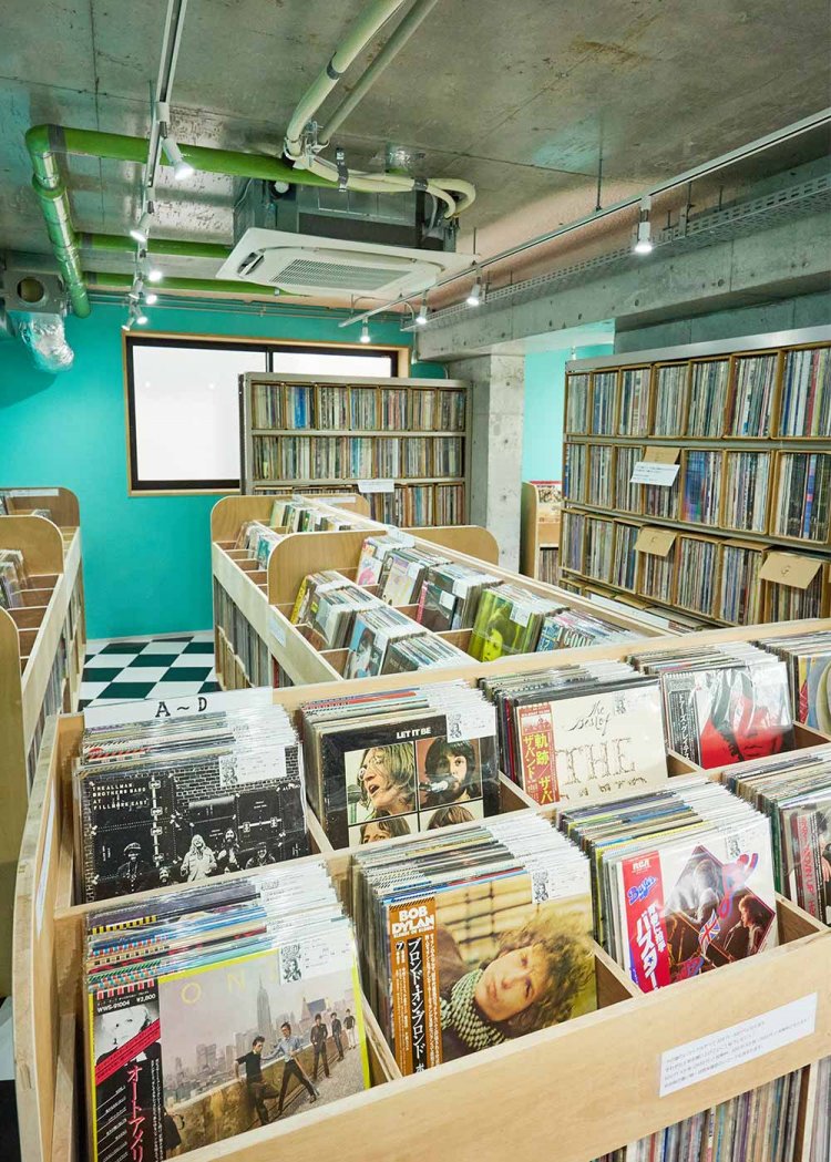 2F レコード・ショップ。