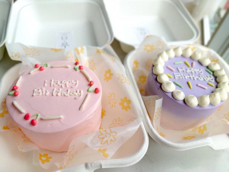 トシラクケーキ1650円。ランチボックスだからお持ち帰りにも便利。