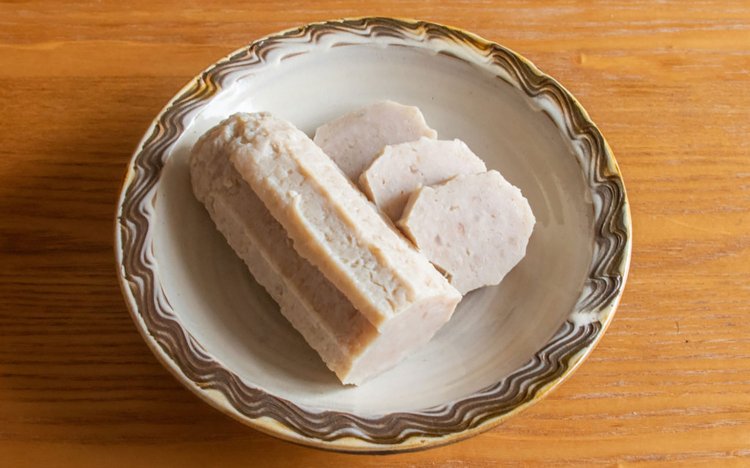 サメの肉やすじを用いた魚のすじ。