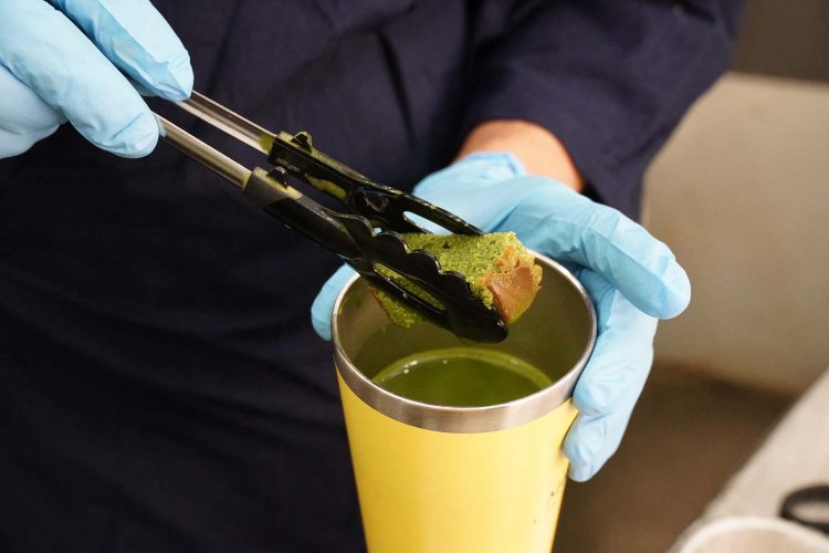 抹茶ソースをたっぷり含んだ一口サイズのティラミスもおいしい。