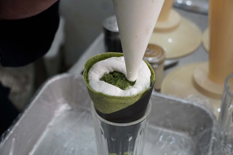 マスカルポーネチーズクリームは、優しい酸味が後から効いてくる。