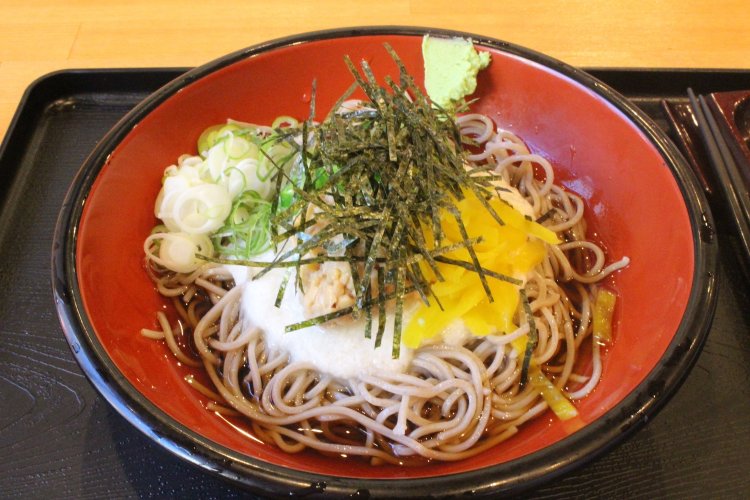 冷ネバたくそば720円。