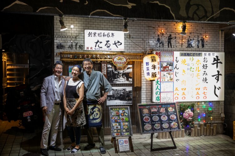 【井上順の渋谷さんぽ】昭和の香りを残す「百軒店」と、ジャズが流れる老舗お好み焼き屋『たるや』