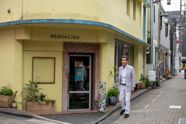 デンマーク発のクラフトビアバー『Mikkeller Tokyo』。外国人観光客にも大人気の店だ。
