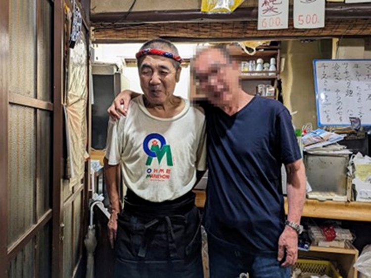 大将と陽気だけど恥ずかしがり屋の先輩。