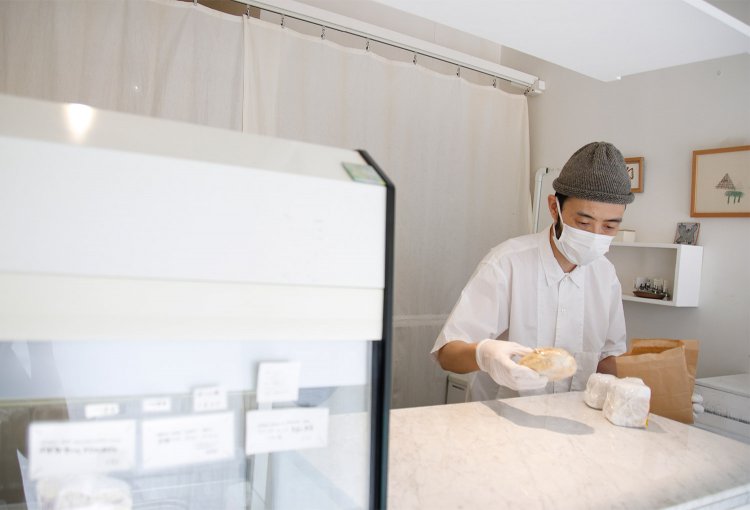 「具材も全て心を込めて手作りしています」。野菜は主に福岡県のトラキ農園から仕入れた無農薬野菜を使用。