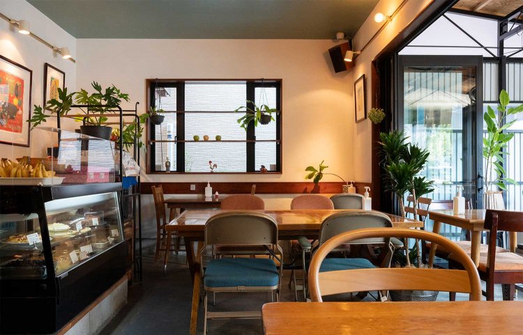 温かみのある店内。