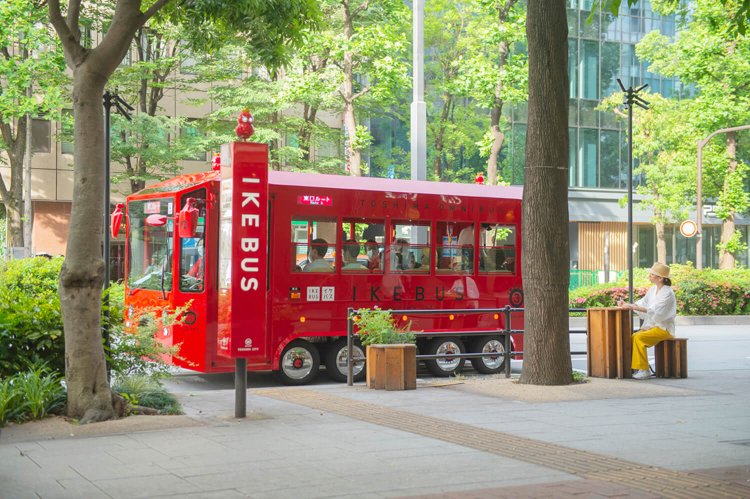 新たなにぎわいの場をつなぐIKEBUSの交通網。車庫を一般公開し、観光機能を持たせる計画も。
