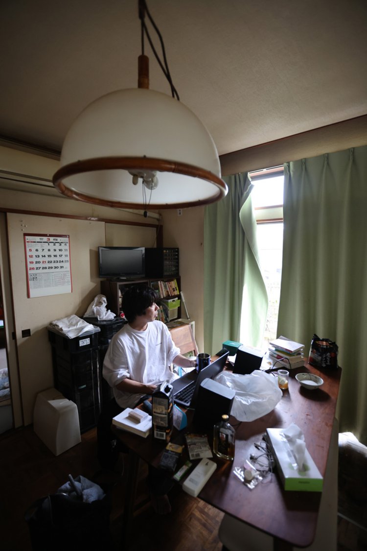 屋根修理業者の涙