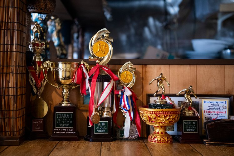 店はインドネシア人フットサル大会のスポンサーでもあるとか。