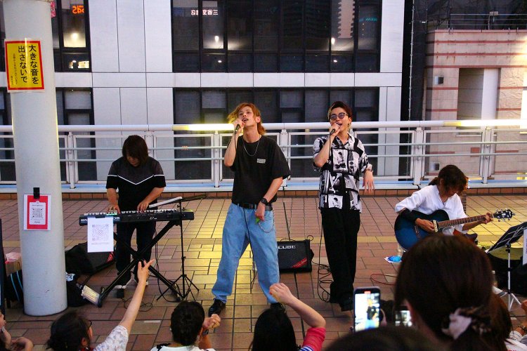 観客を巻き込む引力がハンパない。