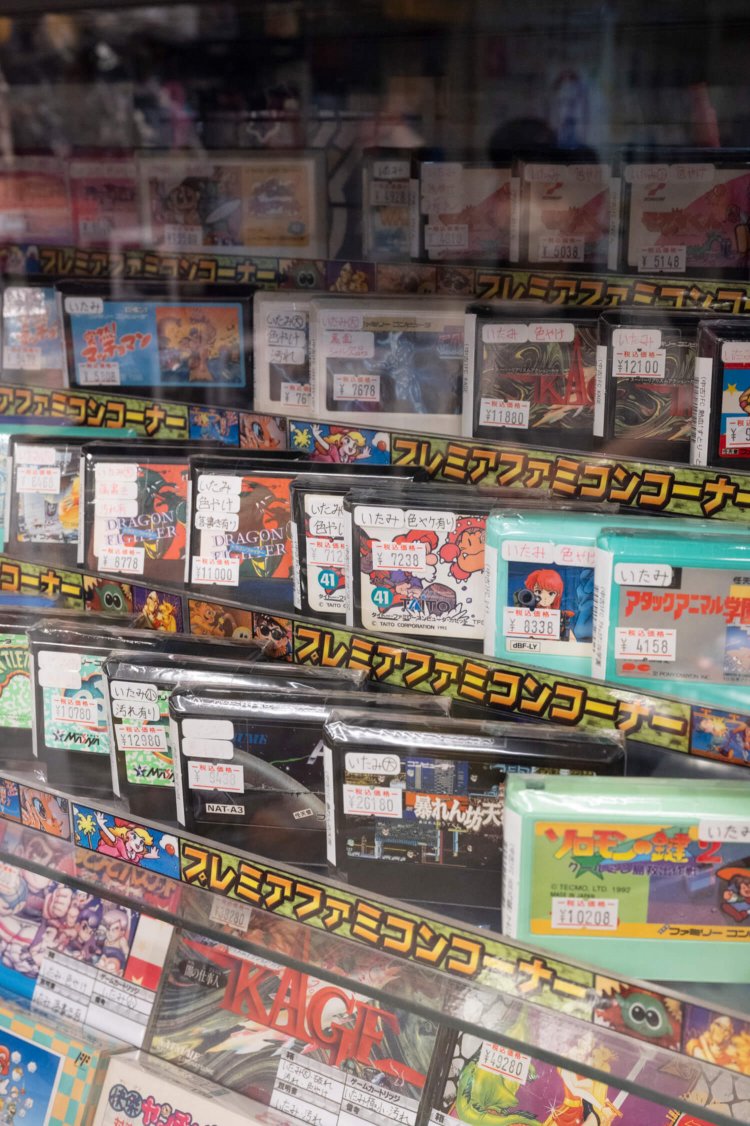 東京レトロゲームさんぽ】ゲームセンターからゲームショップ