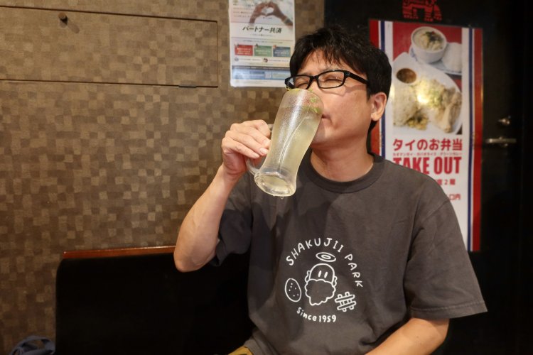 なんでしょうね、普通に飲んでるんだけど……。