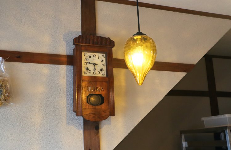 1日に2〜3回巻かないといけないので、今はディスプレイとして飾っているそう。