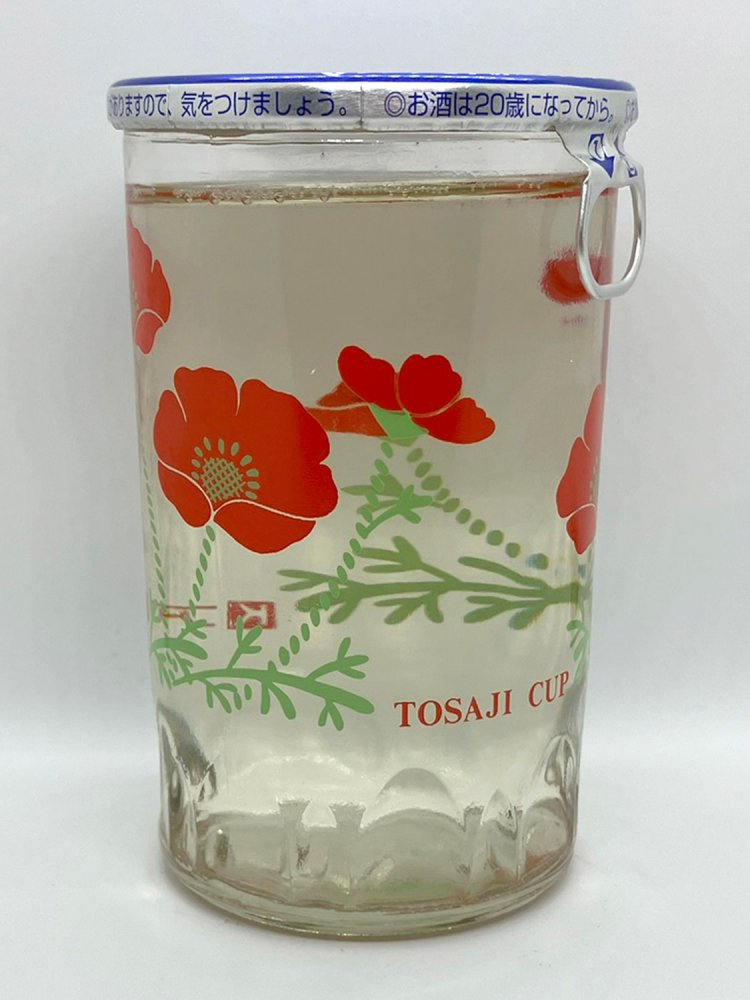 他にも菜の花や椿、レンゲ柄もある（「土佐路」高知酒造・高知）。