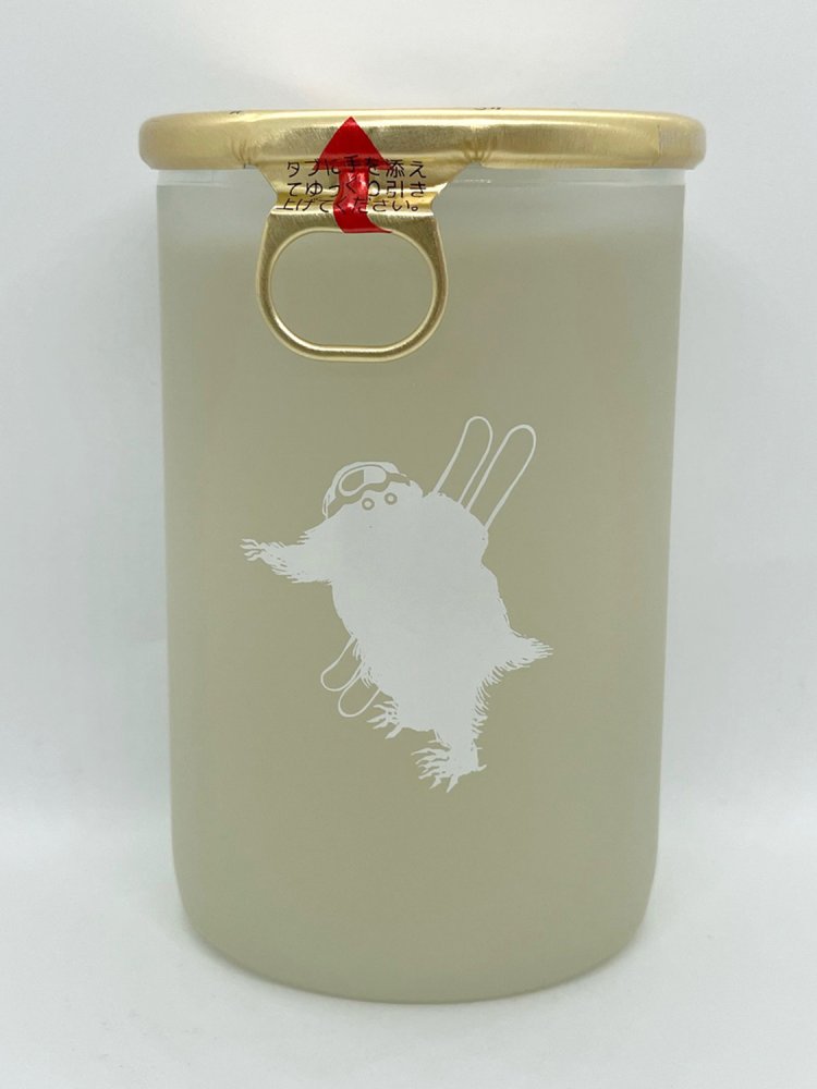 とぼけた雪男がかわいい。他にもスノボ雪男もいる（「雪男」青木酒造・新潟）。