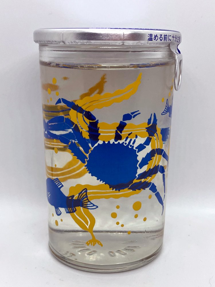 カニを中心とした、北海道の海の幸の大集合。色違いが2種ある（「北の勝　鳳凰カップ」碓氷勝三郎商店・北海道）。