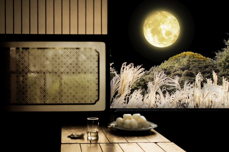 すすきを飾って、団子をほおばりながら名月を愛でたい。