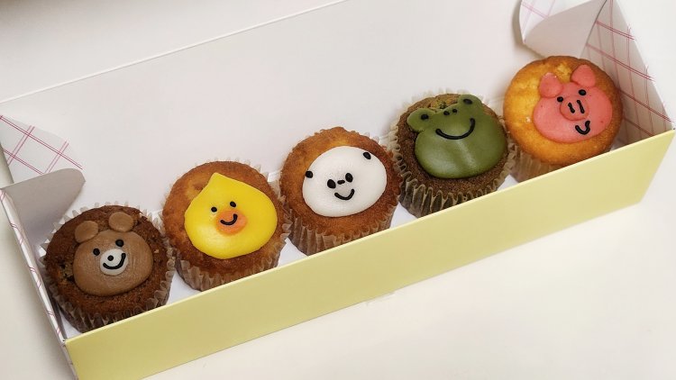 ベイクドZOO 5個入り1650円。