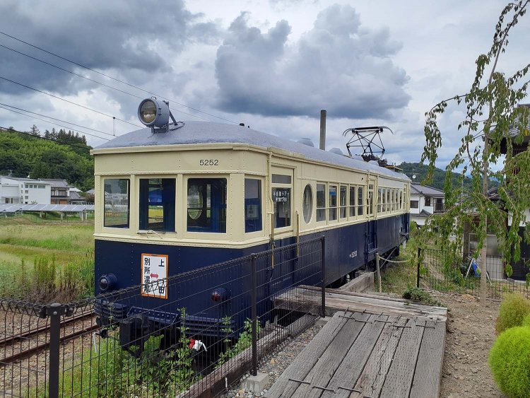 丸窓電車保存車両