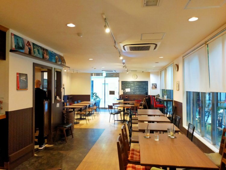 広い店内の様子