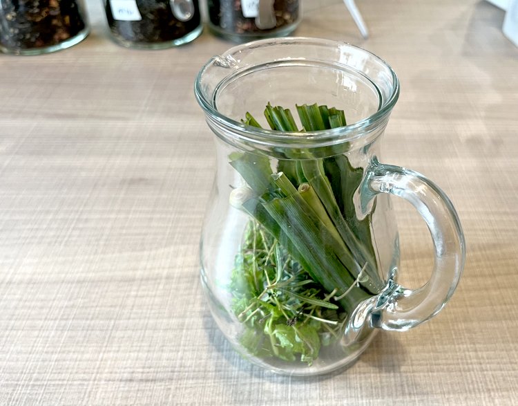 フレッシュハーブを使っているから、香りや味わいがひと味ちがう。