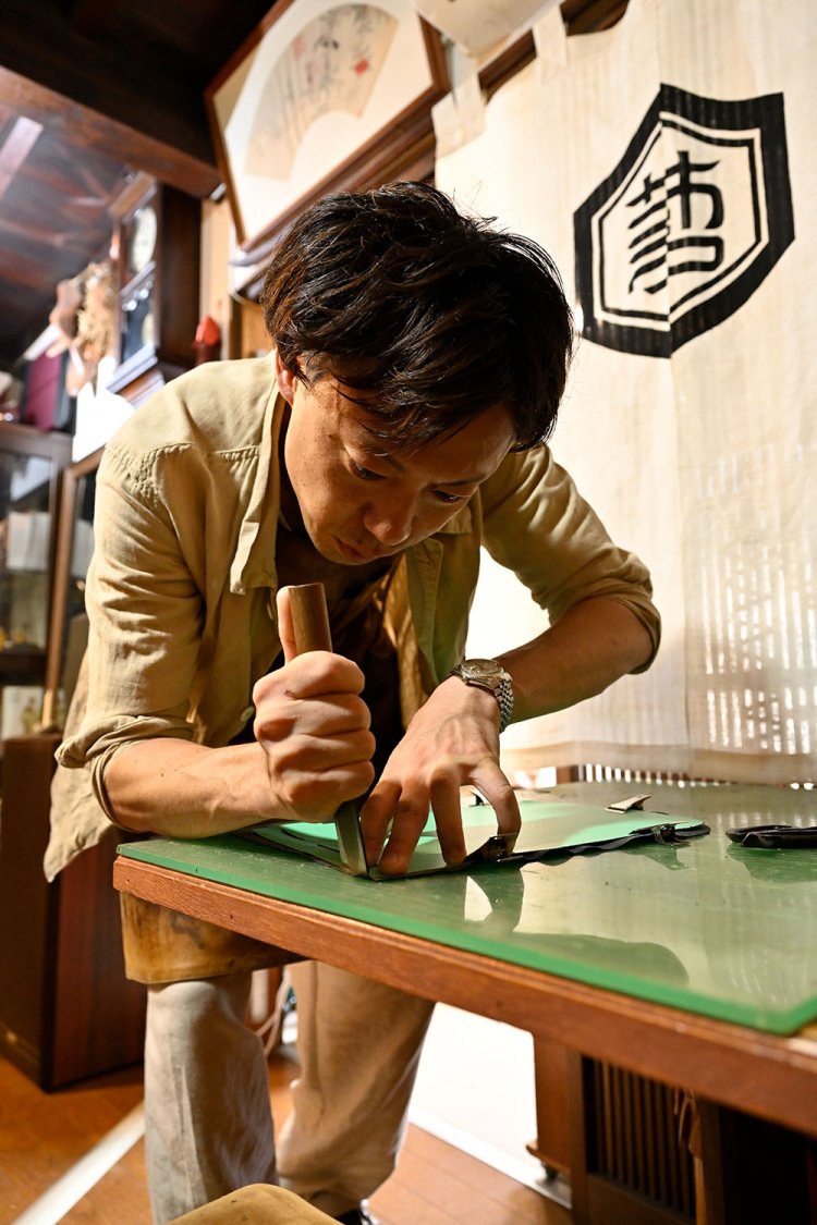 オーダーメイドの合財袋は7万4800円～で納品まで約1カ月。