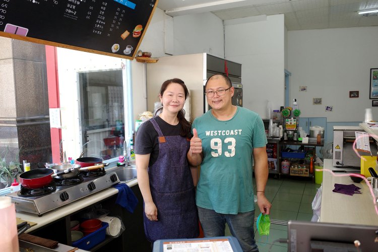 草莓肉鬆手作早午餐4