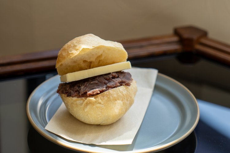 あんバター480円。パンは単品で200円。