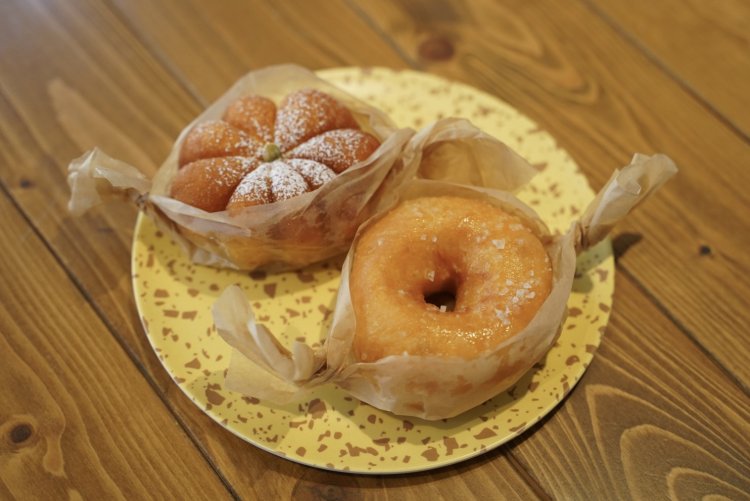 上がパンプキン480円、下がソルトバター400円。ソルトバターにはMaldonというフランスの天然塩を使用。