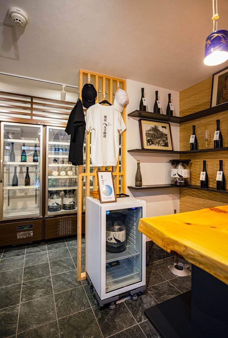 ショップでは生原酒の量り売りをはじめ、酒粕やわさび漬け、オリジナルTシャツや帽子も販売予定。