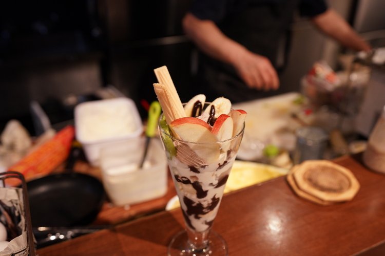 人気のチョコレートパフェ700円。