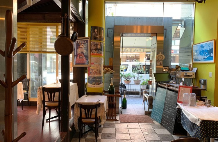 入ってすぐの中央エリア。