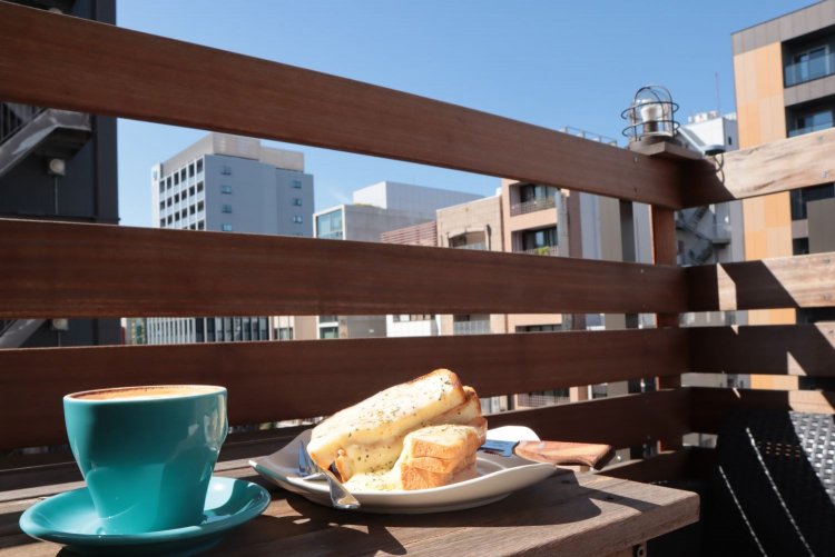 気持ちいいテラス席。