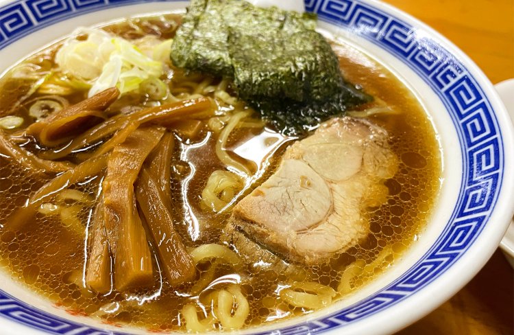 ラーメン700円。