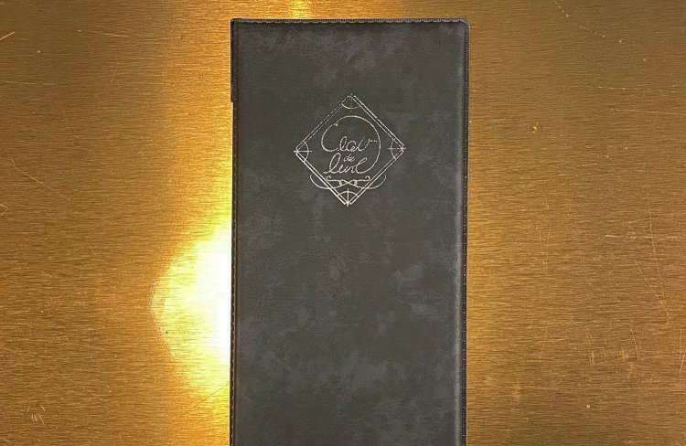 『クレール ドゥ リュンヌ』メニュー。