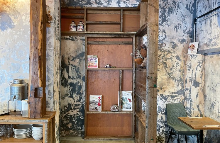 『フェブラリーキッチン』店内。