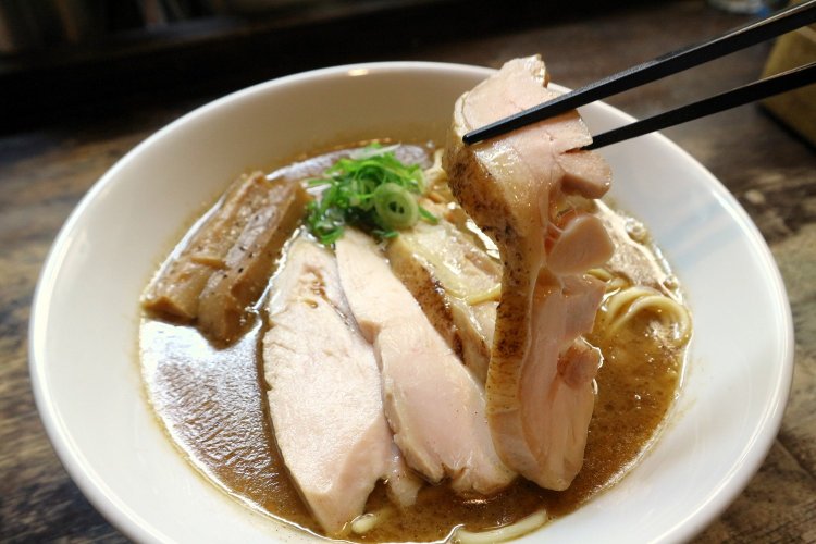 チャーシューも、もちろん鶏肉！