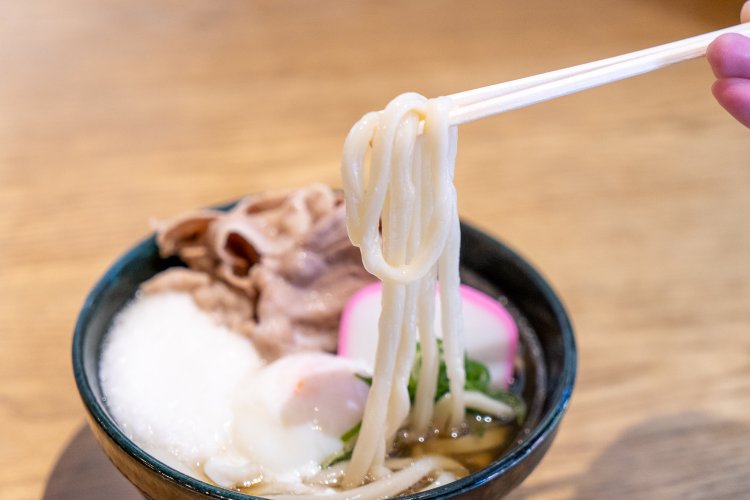 中目黒　饂飩酒場もちこし