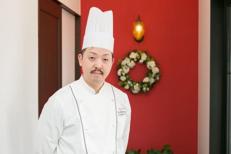 オーナーシェフの村井さんは、朝3時半からパン作りをしている。それほどパンへの想いは熱い。