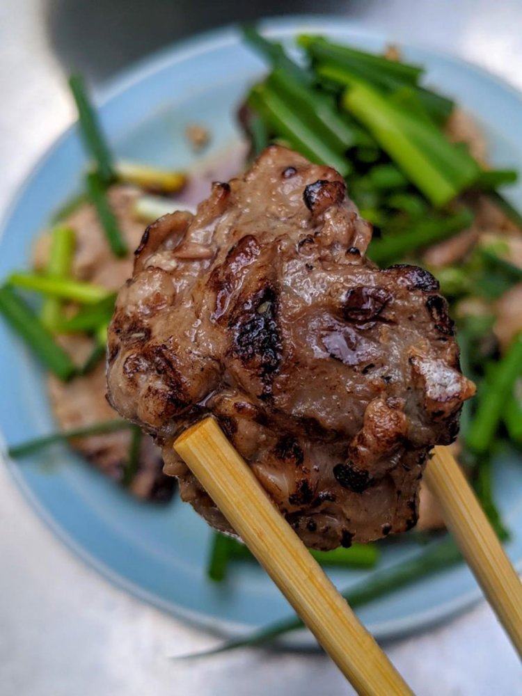 肉汁ジューシーが止まらない頬肉。