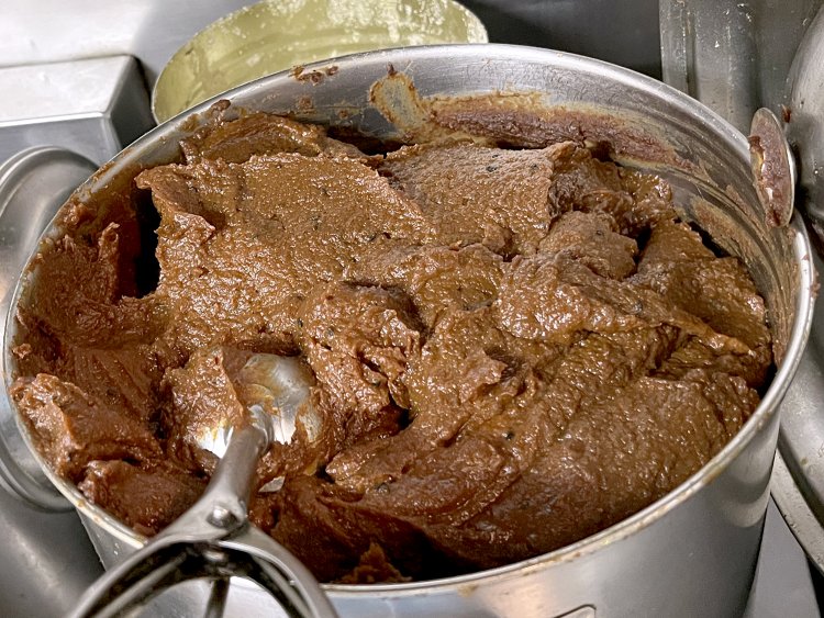 自家製の味噌だれは少し辛味があるのがポイント。