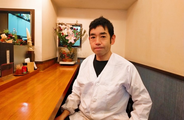 店主の若林さん。「男前に撮ってくれよ？」と朗らかに一言。