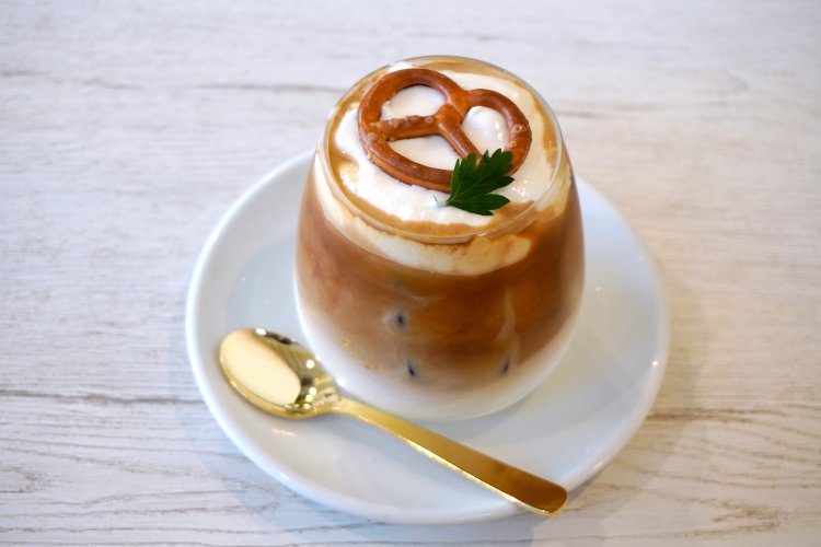 エスプレッソがしっかり効いているソウルラテ715円。アイスのみ。