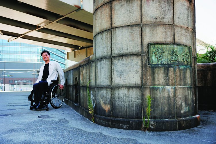 「このあいだテムズ川に行きました。日本橋川とどこか似ています」