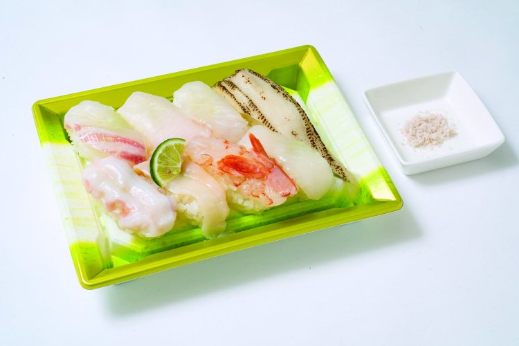 塩にぎり 1650円。※日によって異なる場合あり。