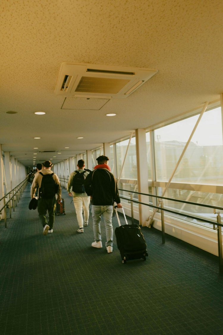 夕方の羽田空港。