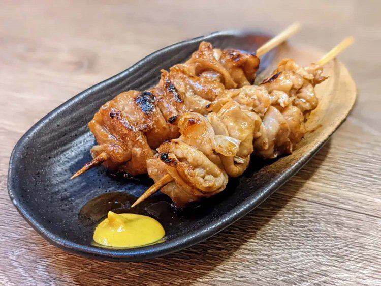 【酒場ナビ】田無「だるまさん」の白モツタレに再会！