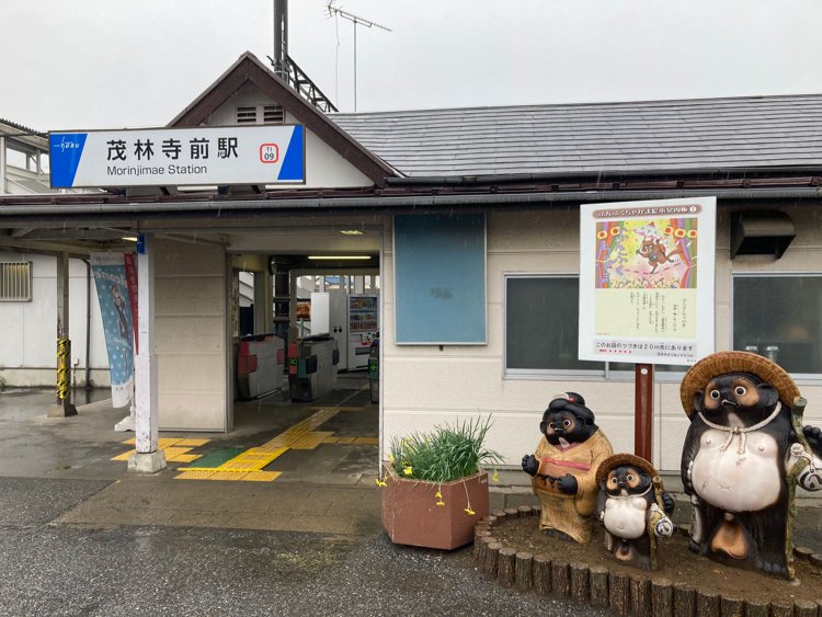 茂林寺へ向かう道には、「分福茶釜」のストーリーを復習できるパネルも設置されている。