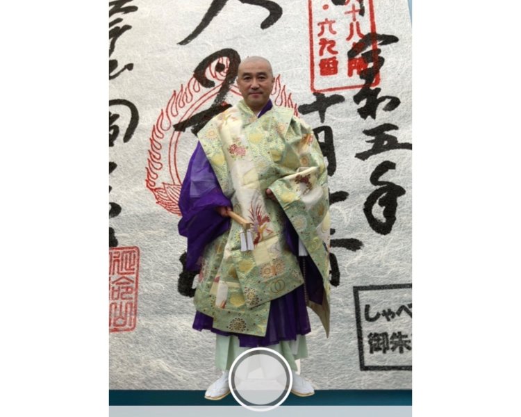 スマホをかざすとご住職が法話をしてくださるという「話朱印」の授与も行う。「Pokémon GO」のように実際の風景が背景になるので、自宅などでまたお会いできるのもうれしい。